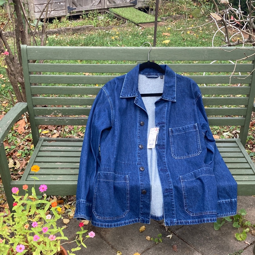 Utility denim jacket by Uniqlo. Nice versatile jacket in size Small.